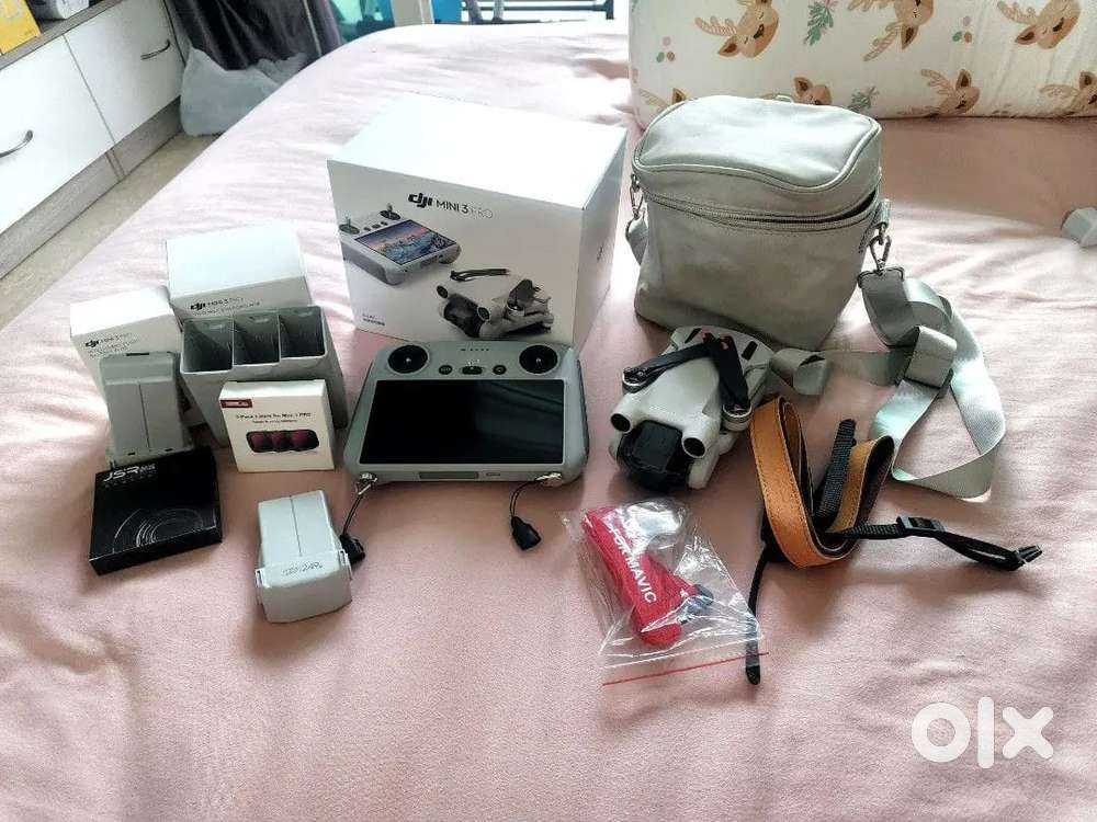 DJI Mini 3 Pro Drone With DJI RC Controller & Fly More Kit