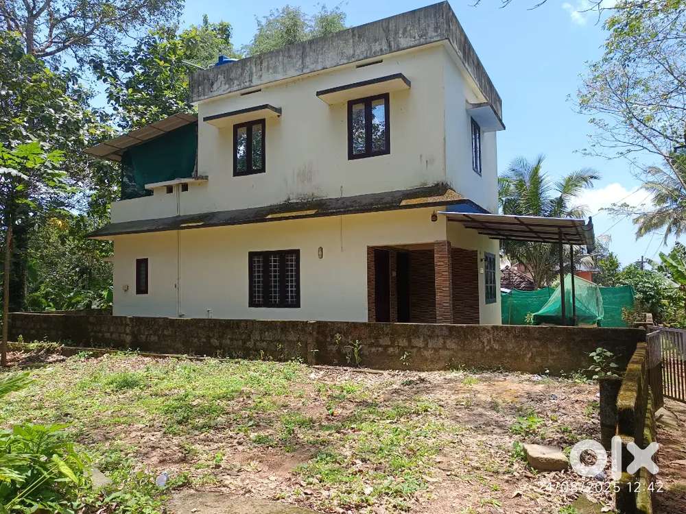 4 room + 2 bathroom.Rent.10000 and deposit 30000