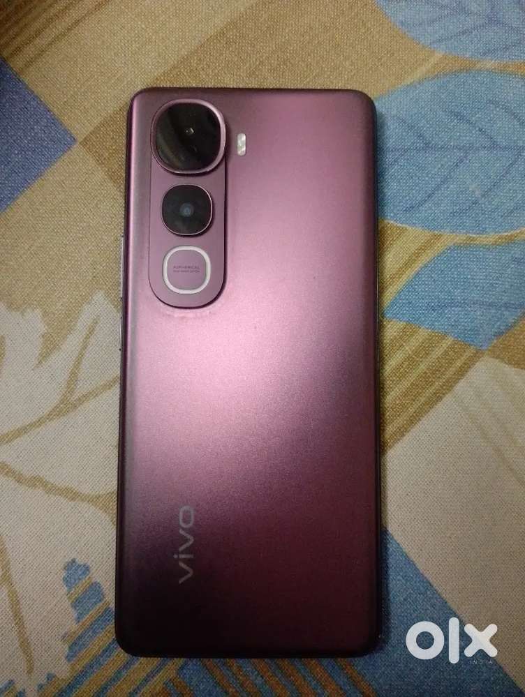 Vivo y 400 pro 8 Gb ram internal 128 gb
