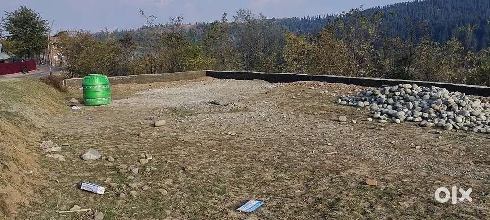 1 kanal of prime land at Doodhpathri-Mujpathri road.