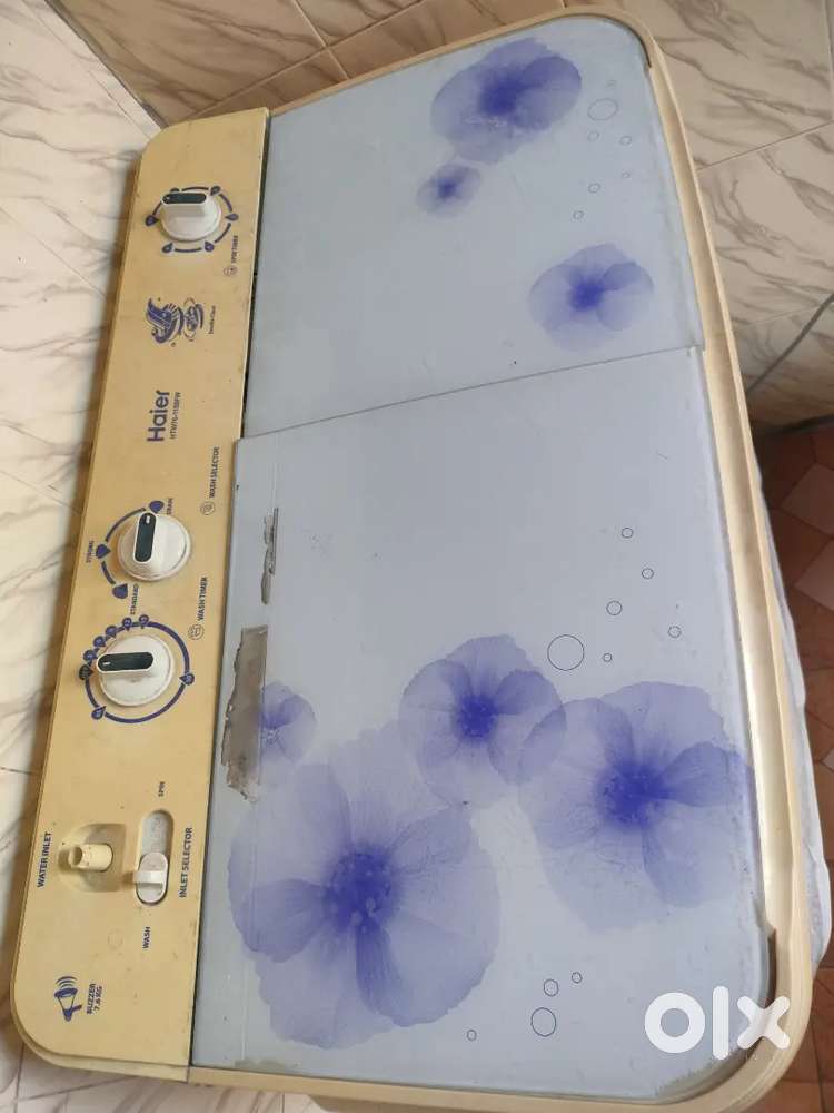 WASHING MACHINE