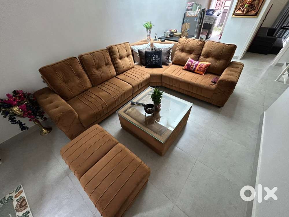 Premium Sofa Set with Tea Table – Half Price!