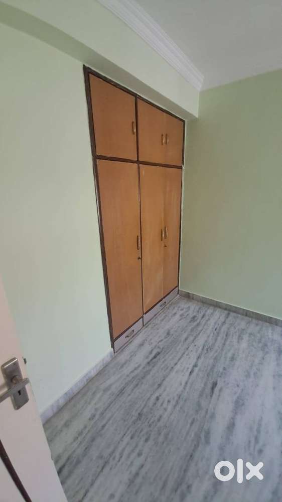 FLAT FOR SALE IN KANKE ROAD