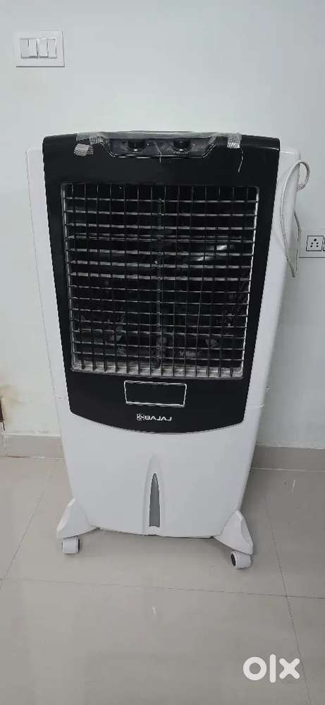 Working and we'll maintained bajaj cooler