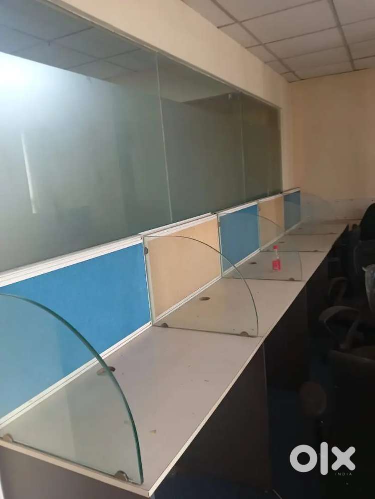 1 Cabin with Workstation's fully furnished office space