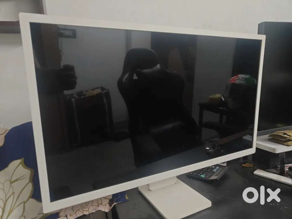 Lg 32inch smart monitor for sale