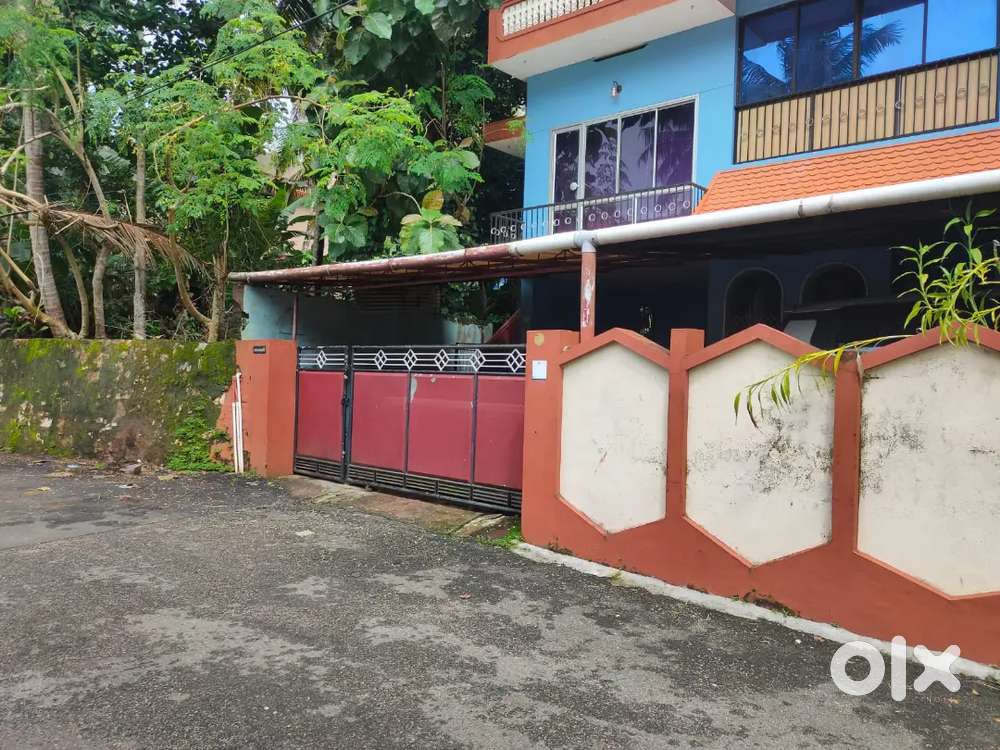 First floor for rent