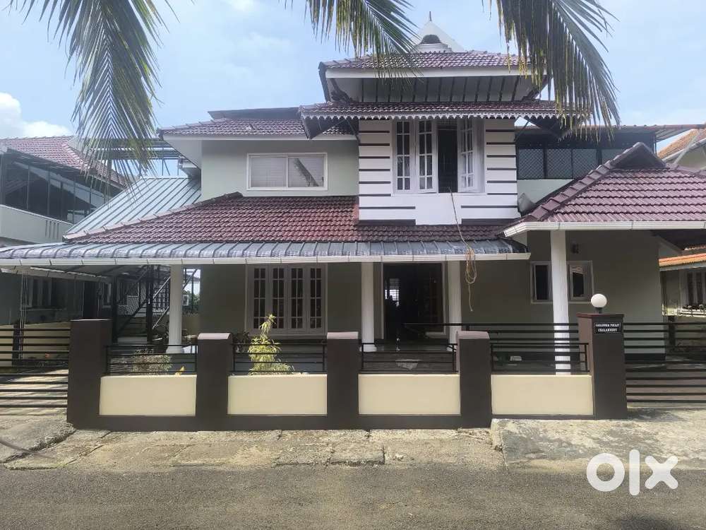 4bhk double story gated villa ground and first seperate kitchen kalath