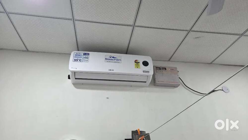 Akai AC 1.5 ton with stabilizer and microtek inverter+ battery