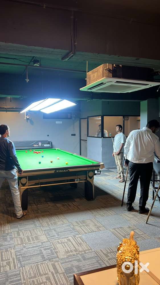 Snooker club night shift