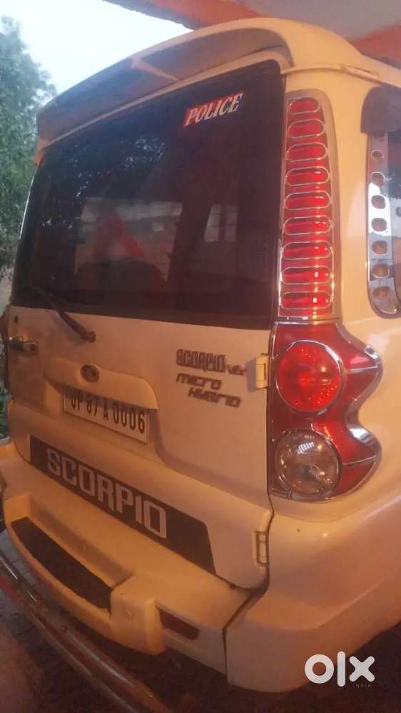 Mahindra Scorpio Classic 2011 Diesel 106400 Km Driven