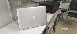Mackbook pro i7 2015 16gb ram 500gb flash