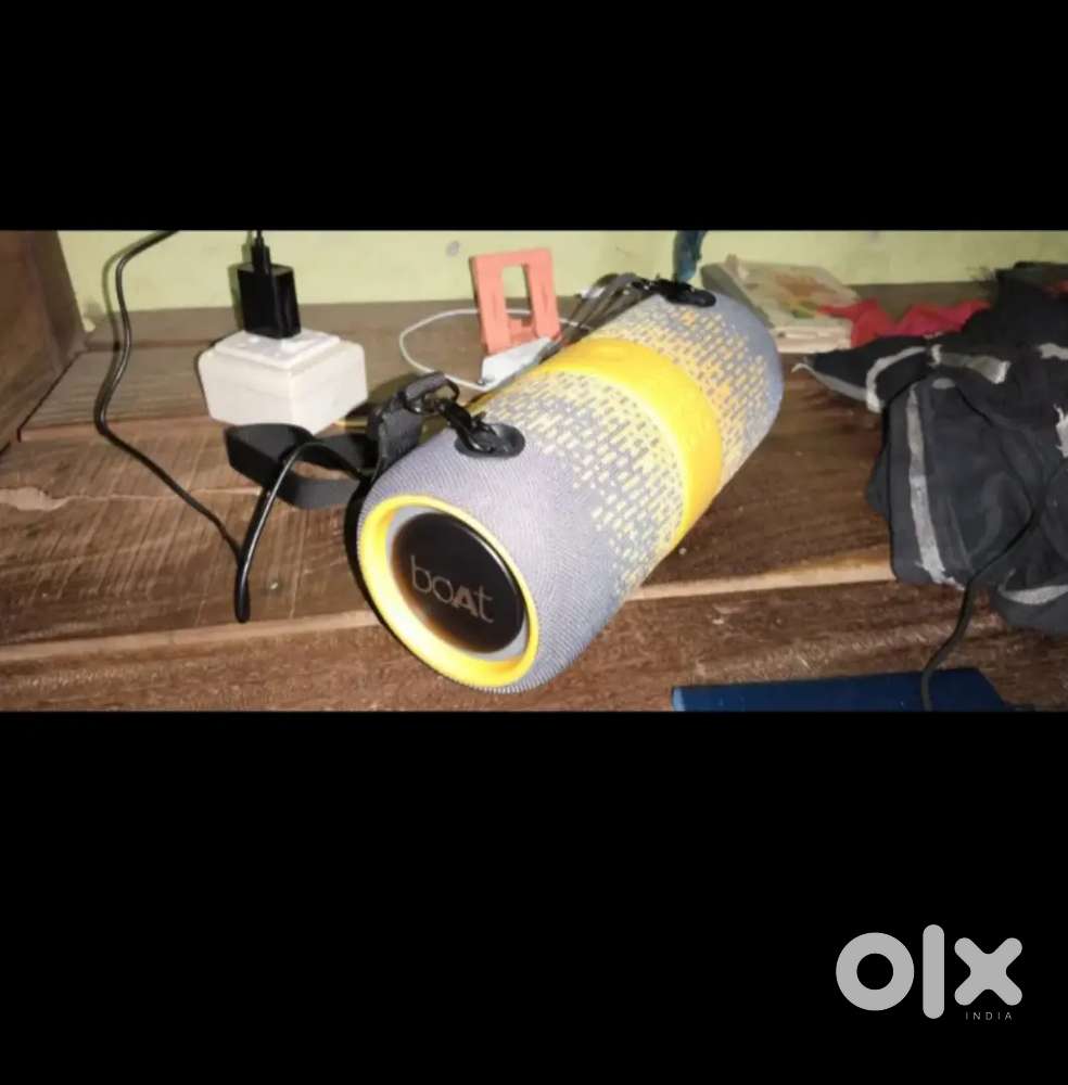 boat stone 1200F /    Oneplus 181 Pro