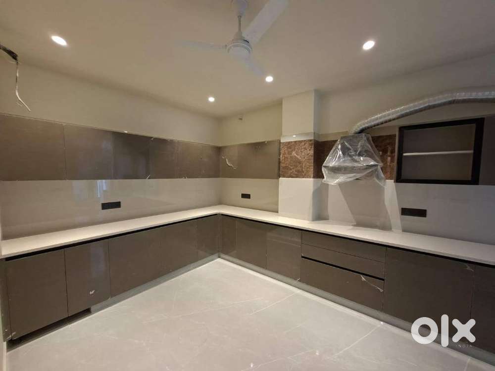 Rent - New 4 BHK @ Prahladnagar