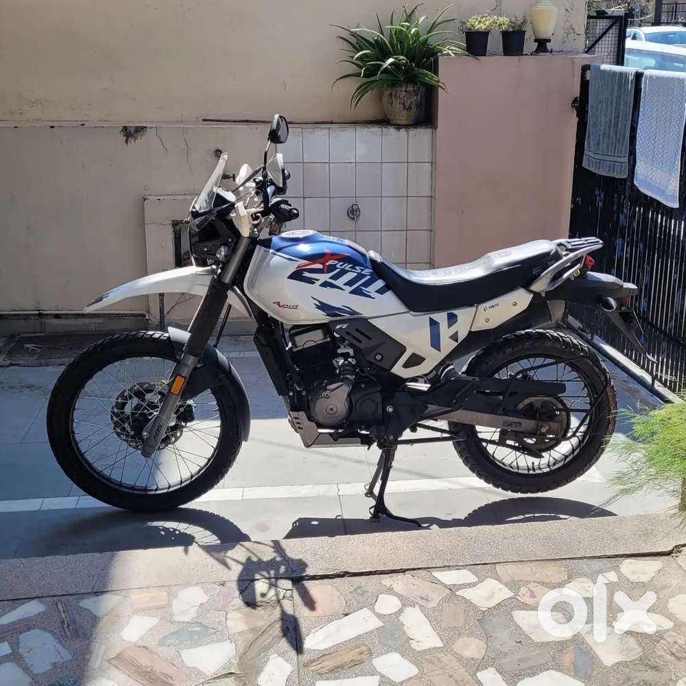 2022 Hero Xpluse 200 4v driven just 803 Km. Zero dents, zero accident