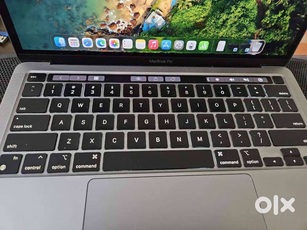 Mac book pro 13 M2 512GB macbook