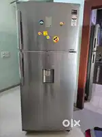 555 Liter Samsung Make Refrigerator in Very Good Condition