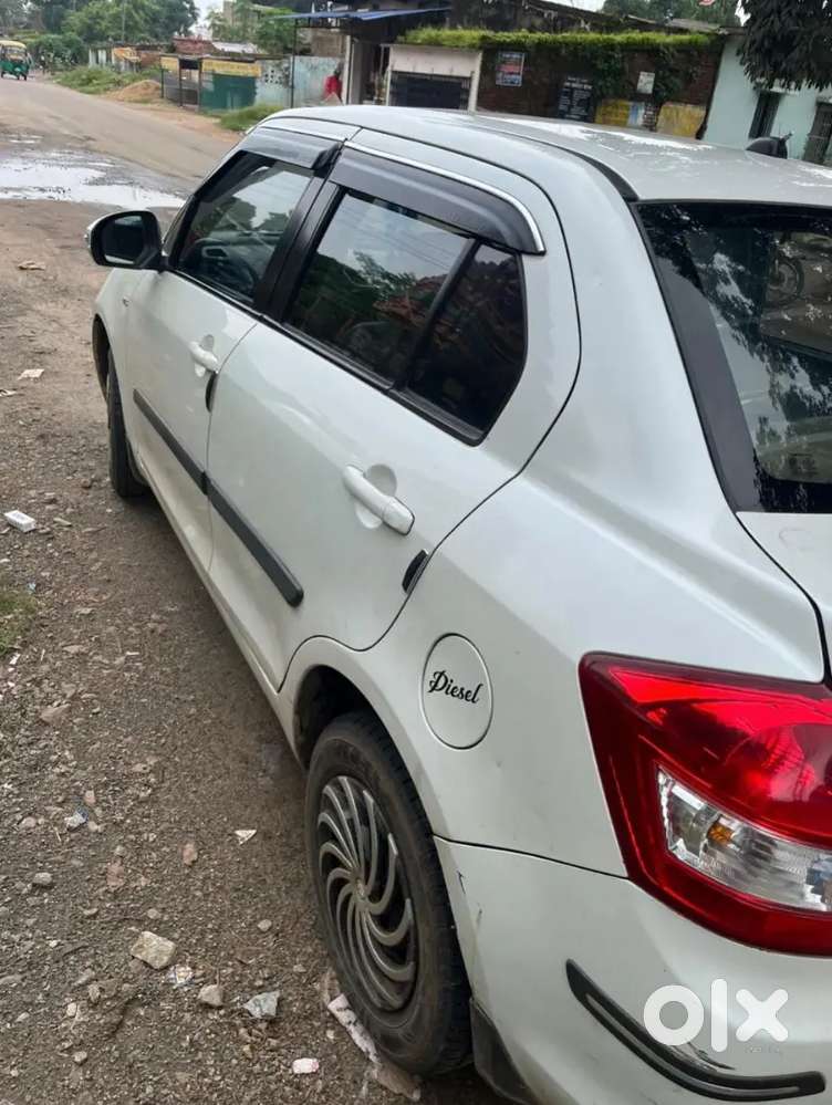 Maruti Suzuki Swift Dzire 2017 Diesel Well Maintained
