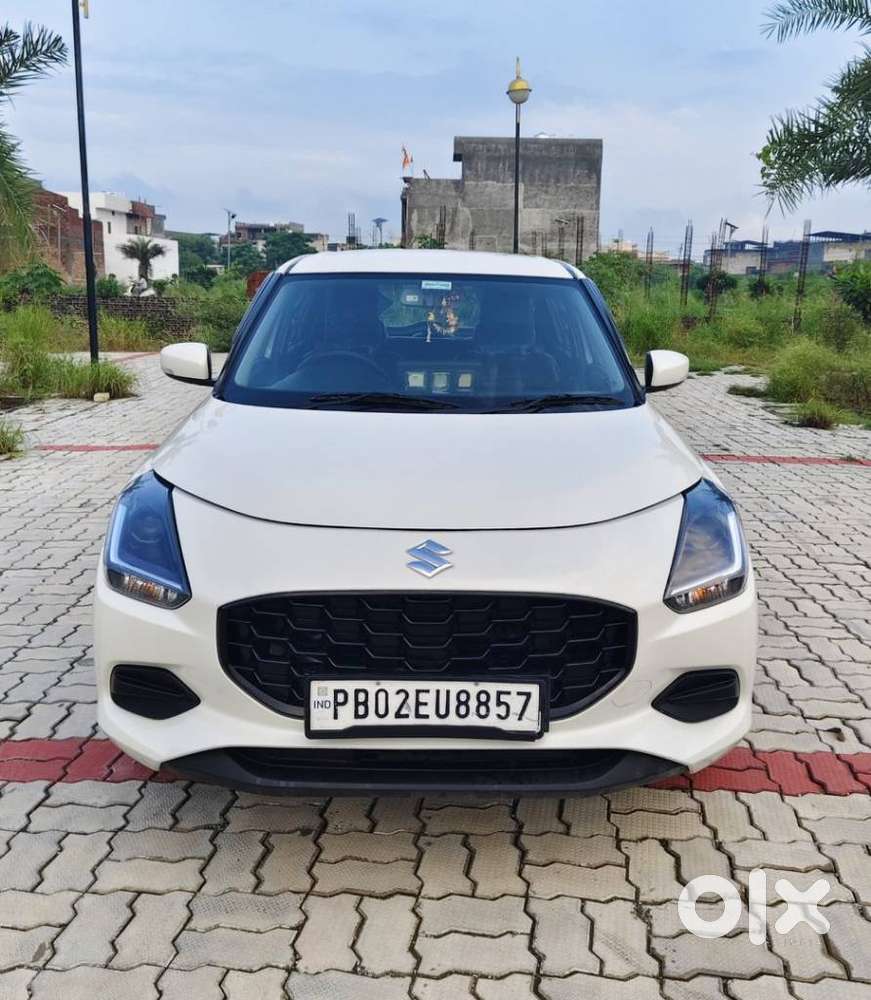 Maruti Suzuki Swift VXi + Manual, 2024, Petrol