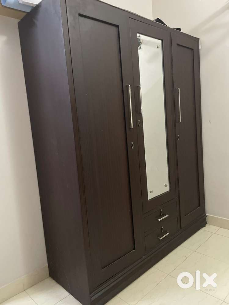 Metal wardrobe