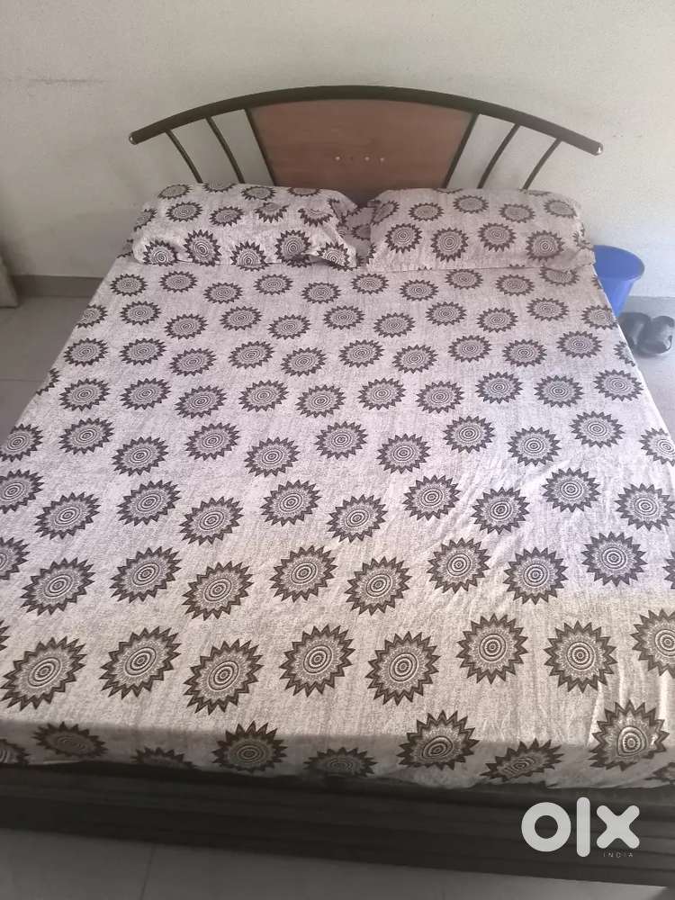 Wrought iron queen size double bed with box