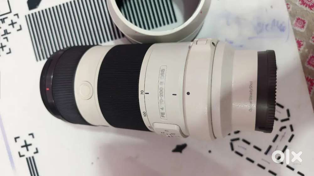 Sony 70-200mm F4 G Series Full Frame Lens Rarely used