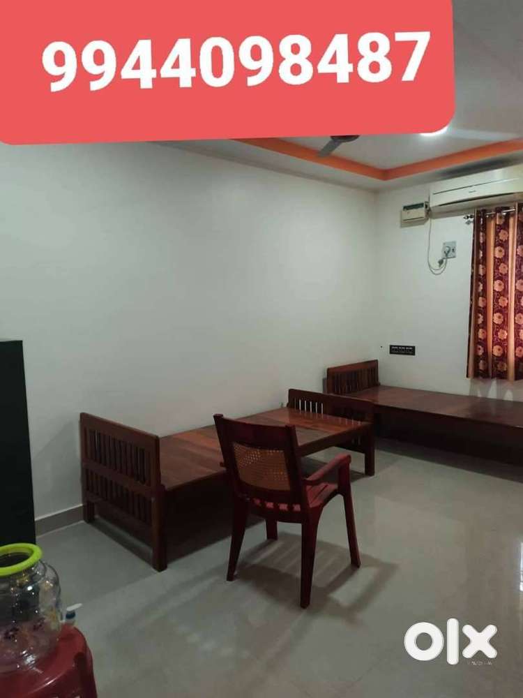 AC BACHELOR ROOM FOR RENT NEAR NEW BUSSTAND TIRUNELVELI
