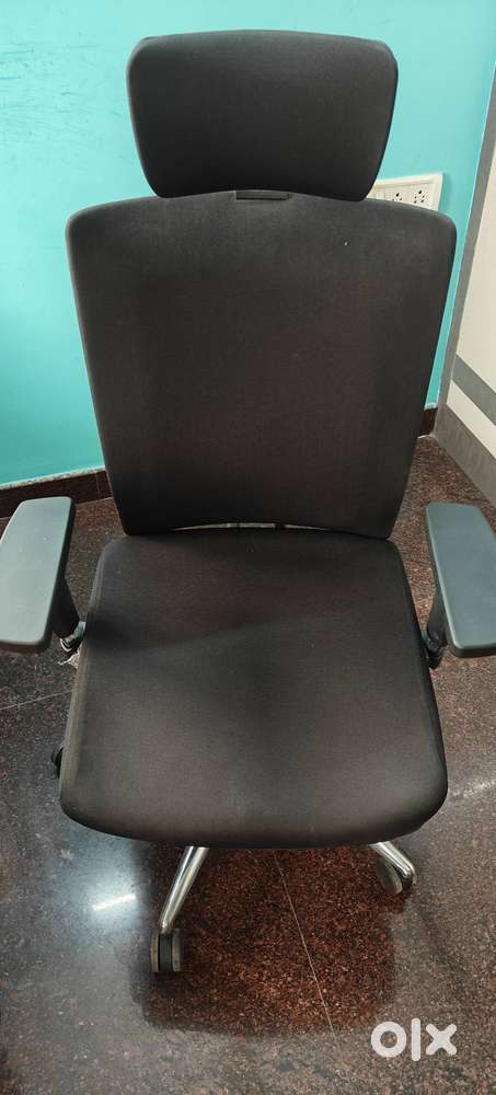 Sleep company onyx orthopaedic office chair with head rest