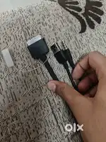 30 Pin to AUX USB