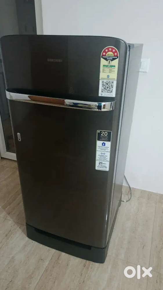 Samsung fridge new condition 2 year old