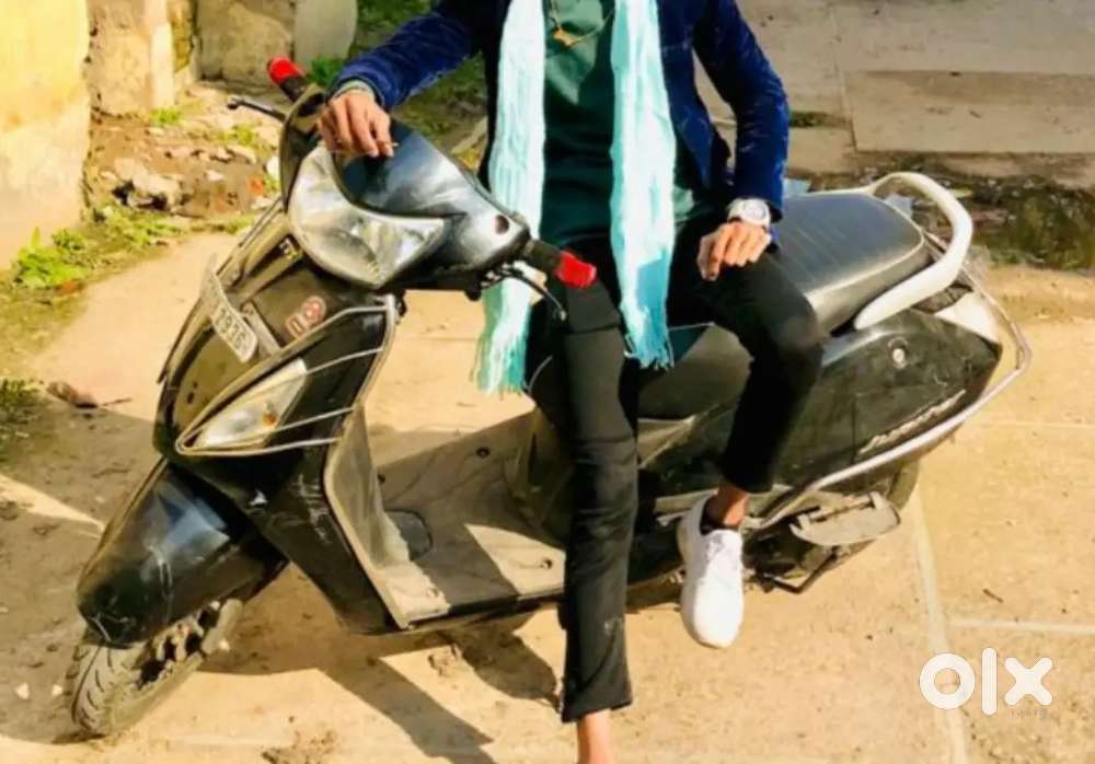 Engine seel pack hai abhi tak