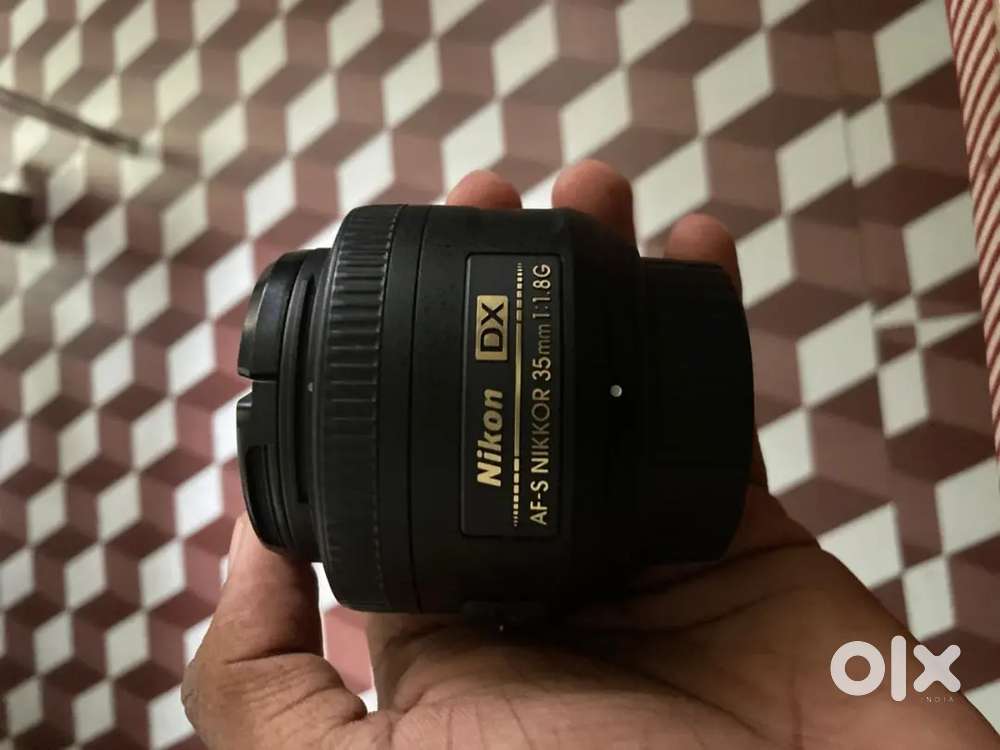 Nikon nikkor 35 mm prime lens 1.8 aperture