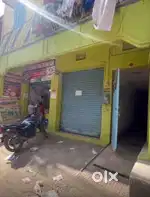 Office space and godown with 400sqft