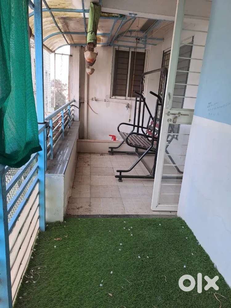 Two bhk semi furnished flat available in tarabai park