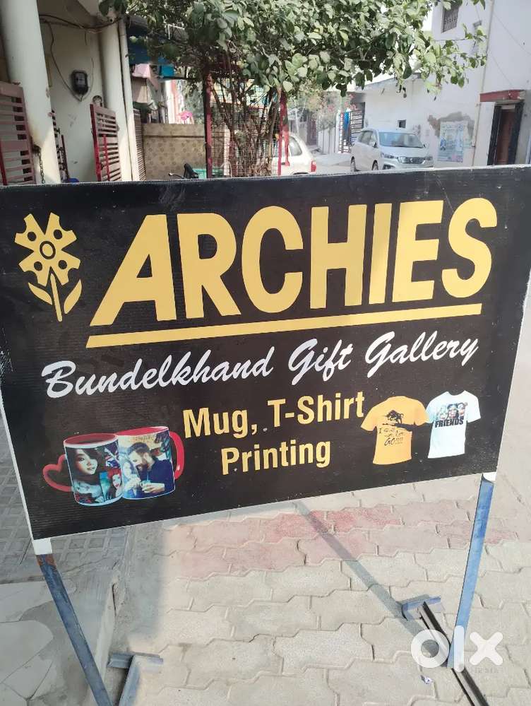 Salesman Required for Gift Shop