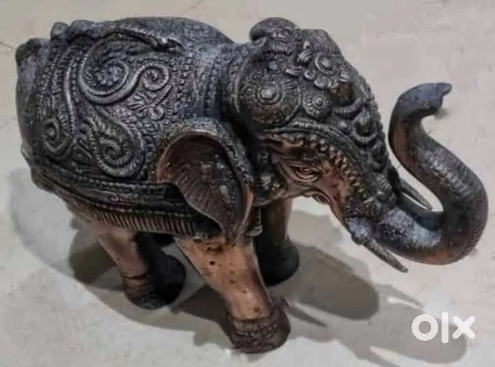 Antique style Vintage heavy metal elephant sculpture