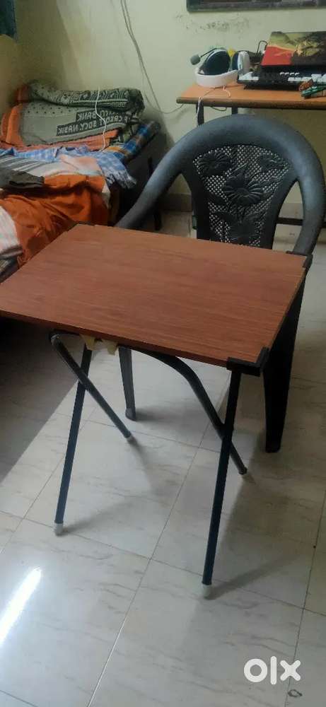 Seating chair and table