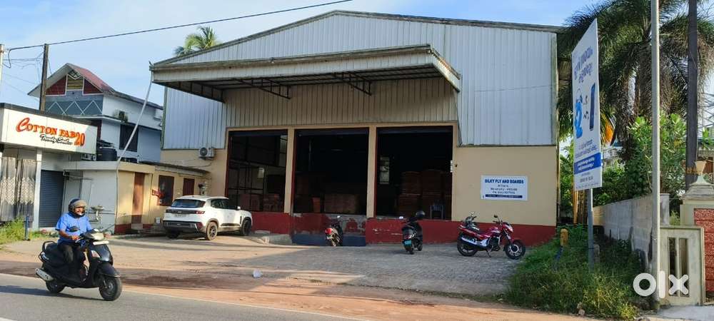 7000 sqft Godown for sale at Aluva Perumbavoor road Marampally