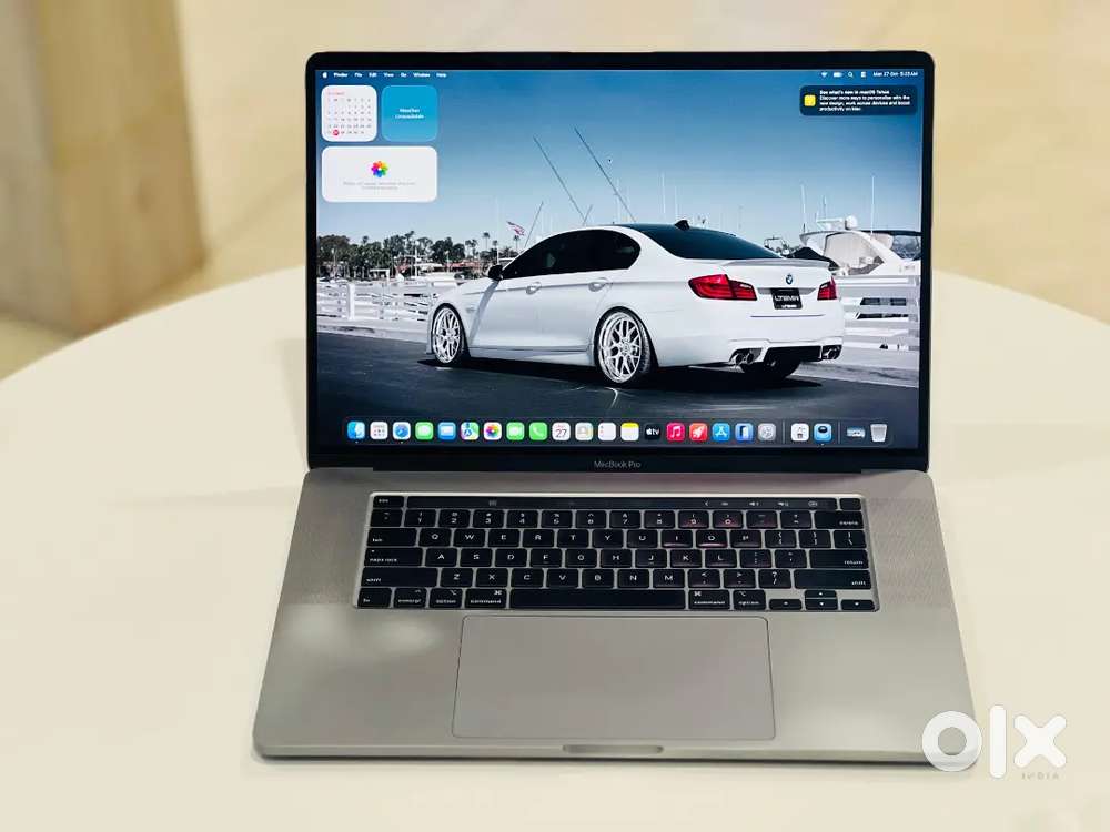 APPLE MACBOOK PRO i9