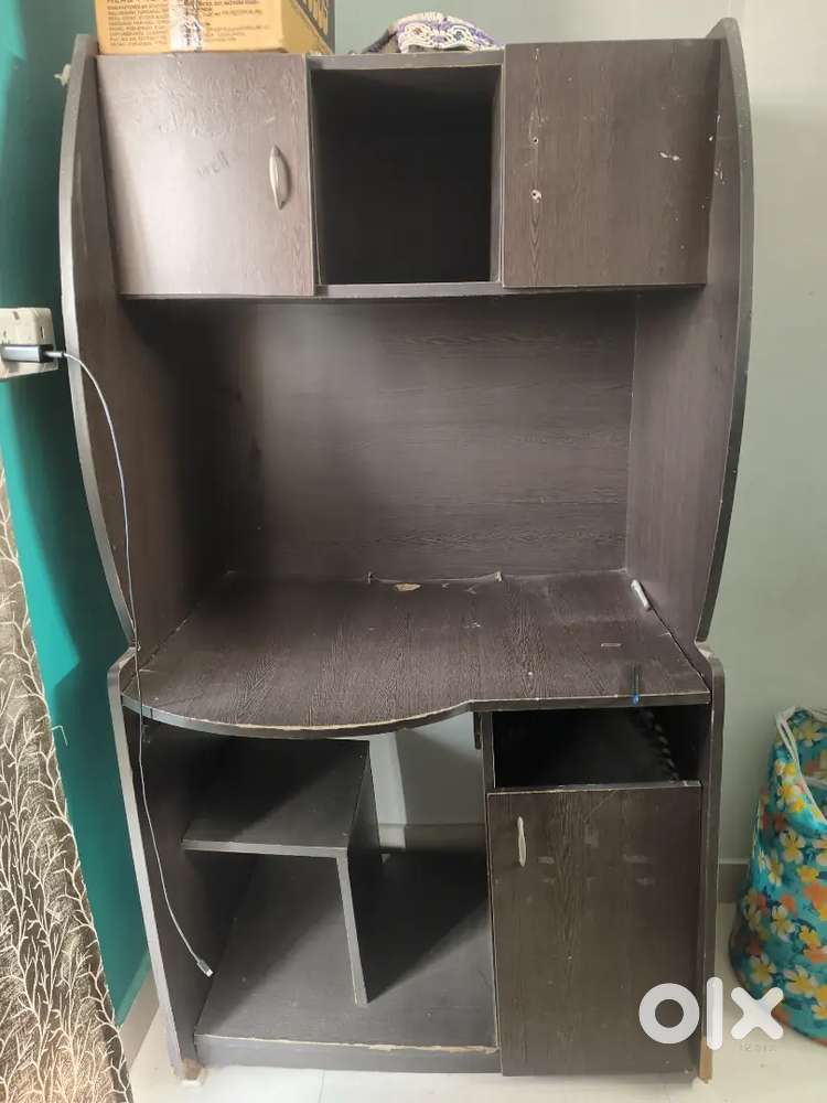 Tv and washing machine