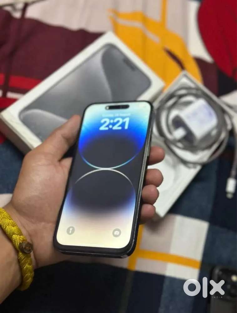 iPhone 15 pro excillent condition with bill box warranty