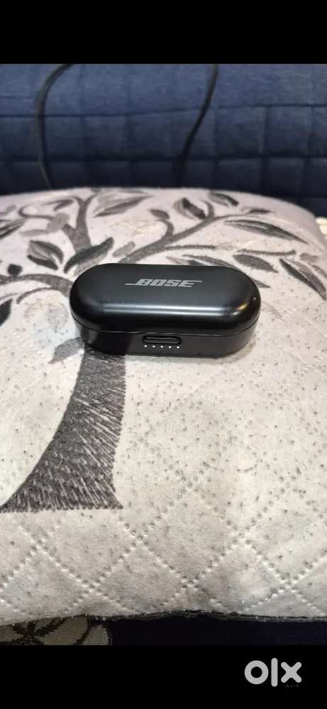 Beats studio buds plus and bose quitecomfort I in good price