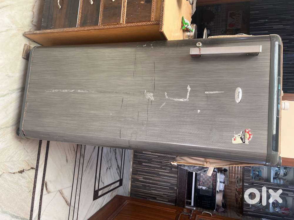 Whirlpool Fridge capacity 260 L