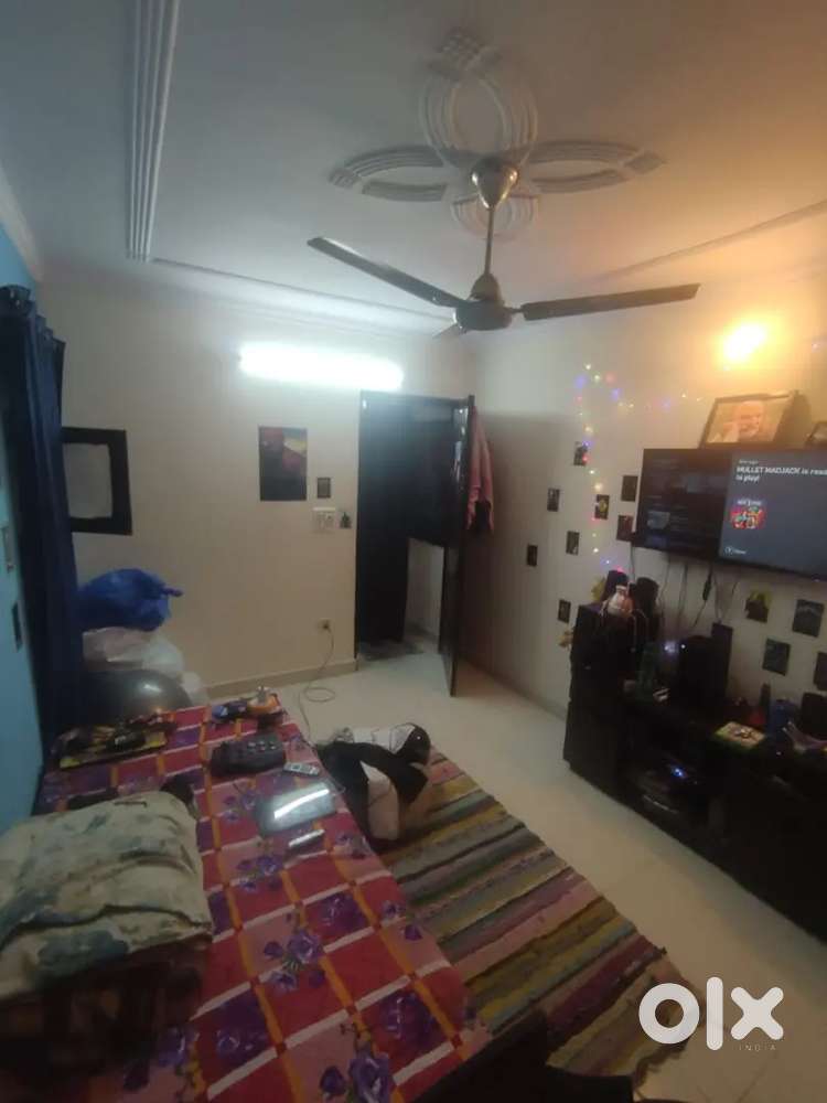 2bhk flat for sale very reasonable price.