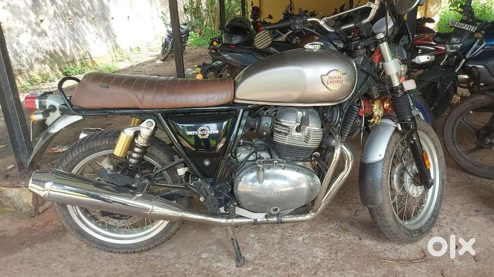 Interceptor 650cc silver spector