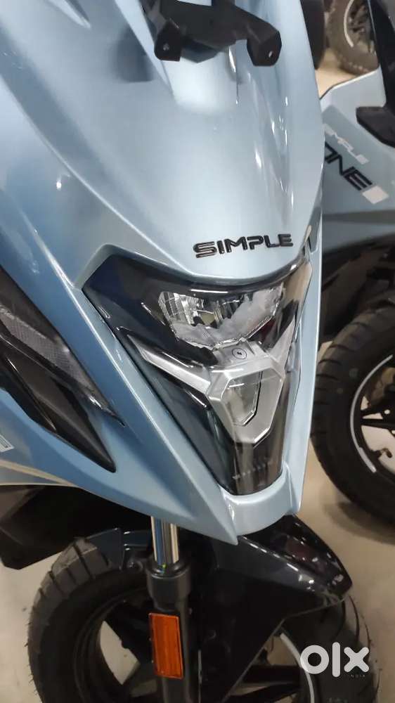 BODY SHOP ADVISOR & TECHNICIAN