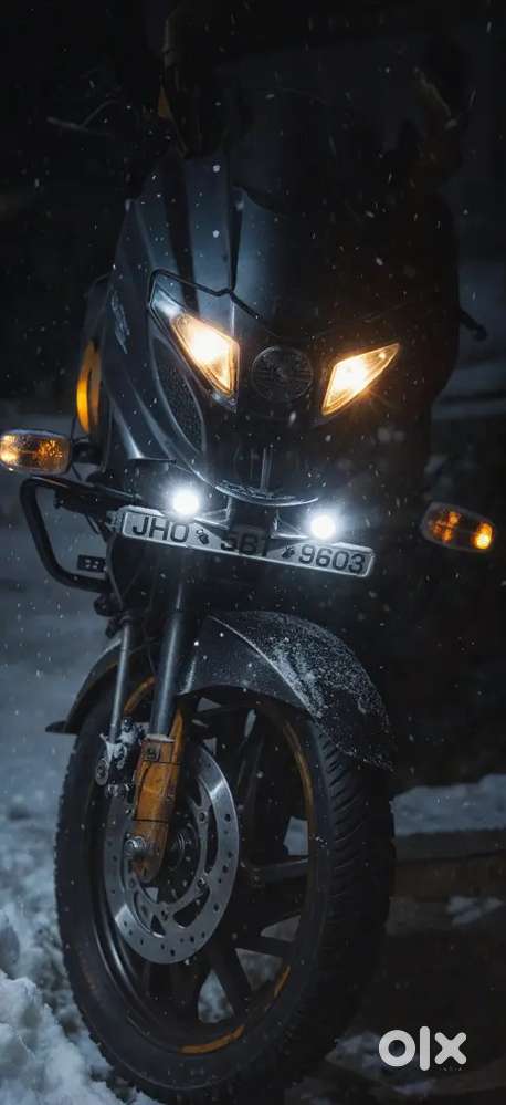 Pulsar 220