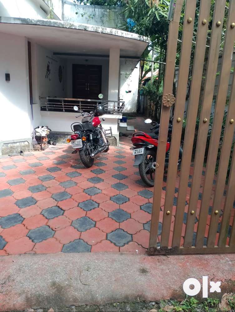 House for sale in Thevalakara, kollam