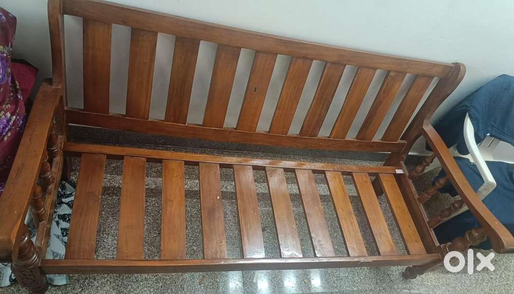 Solid wood sofa set of 5 seater best condition and price us negotiable