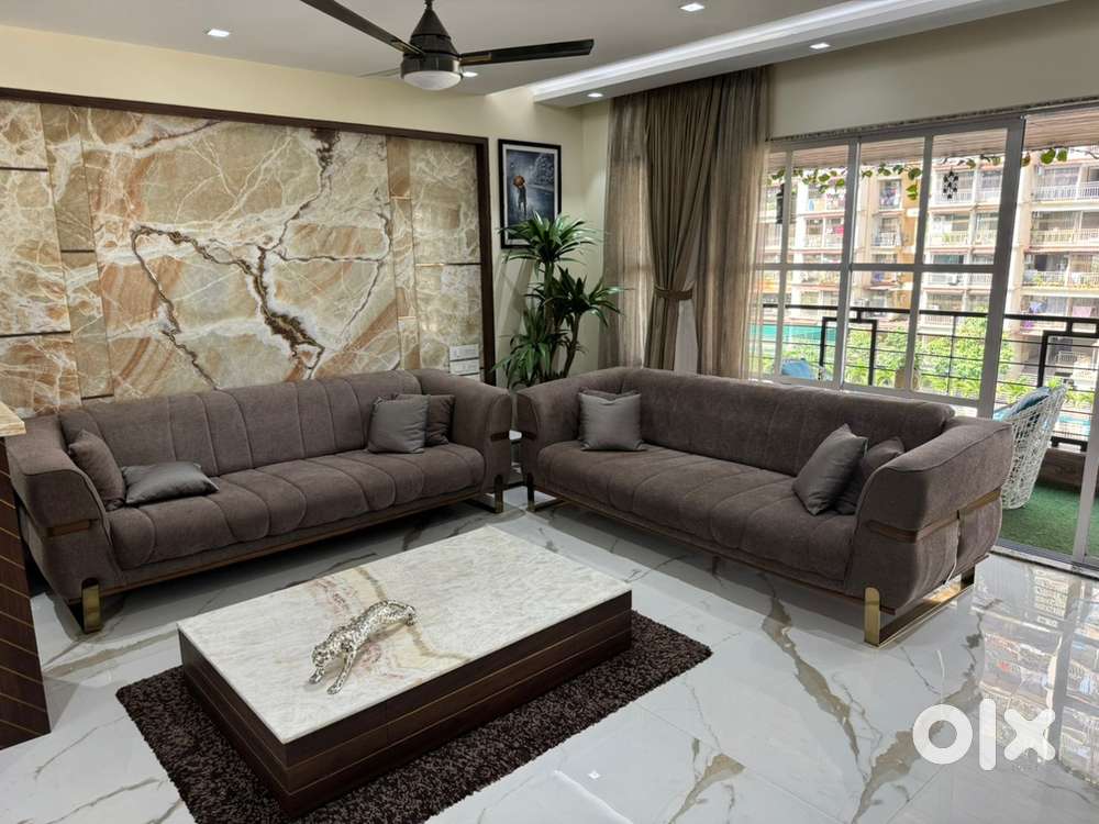 Boucle Fabric 8’X8’ Sofa Set in Brand New Condition